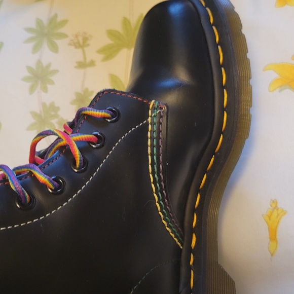 Pride docs pride dr martens - Picture 6 of 8